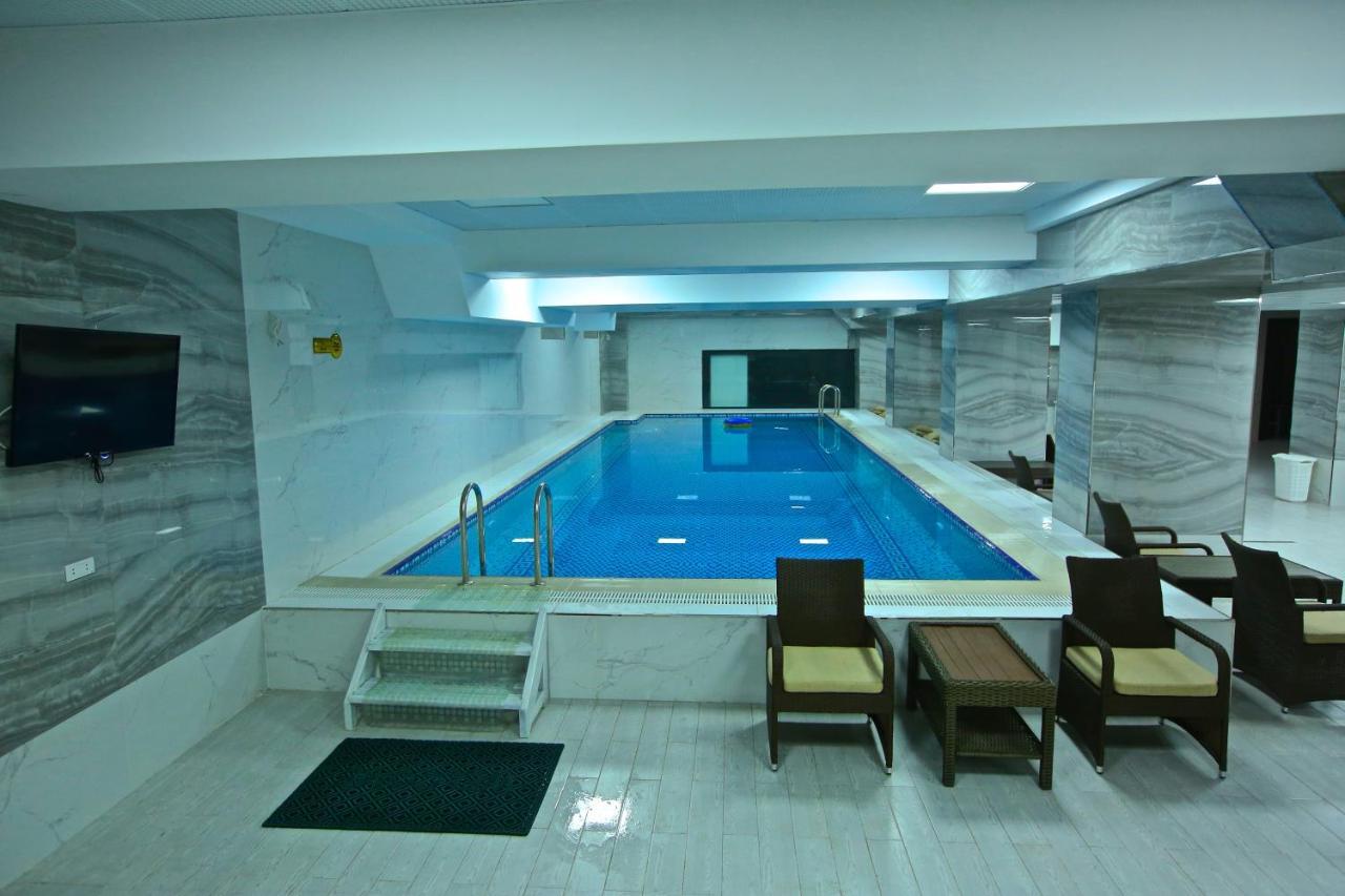 Rusel Park Hotel باكو المظهر الخارجي الصورة
